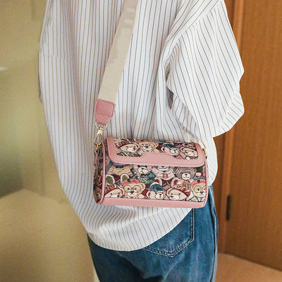 Polyester Lined Crossbody Handbag for Women Instagram-Worthy Cartoon Bear Design