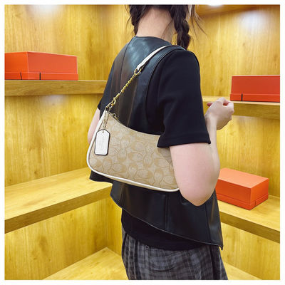 Leather Handbags for Women Waterproof and Customized Color in Trendy Summer Collection