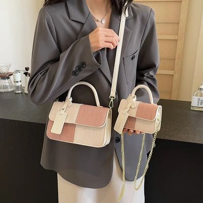Stylish Women's Beach Handbags Large Capacity PVC Tote Bag with Zipper and Two Straps
