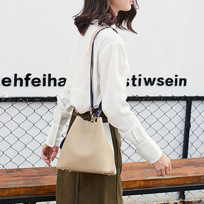 2024 Summer Female Bucket Bag Contrast Color and Motion Detection for a Versatile Bag