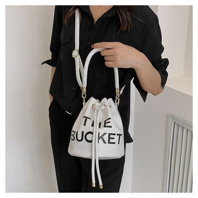 19cmX19cmX19cm Women Bolsas Para Mujer Designer Handbags Pu Ladies Purses All Seasons