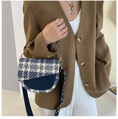 2 Colors Long Strip PU Ladies Bags Luxury Bags Women Handbags Trends Latest Elegant