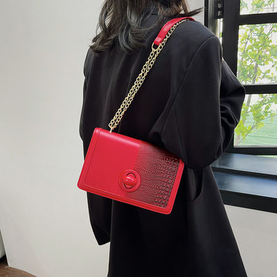 0.65kg Lightweight PU Polyester Mano Chain Bags Designer Purses for Fashionable Look