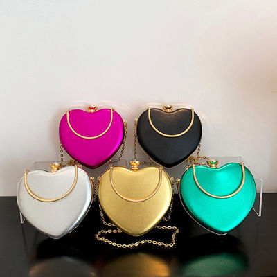 Letter Pattern Heart Shaped Chain Ladies' Handbags 2024 Luxury for Fashionable Women