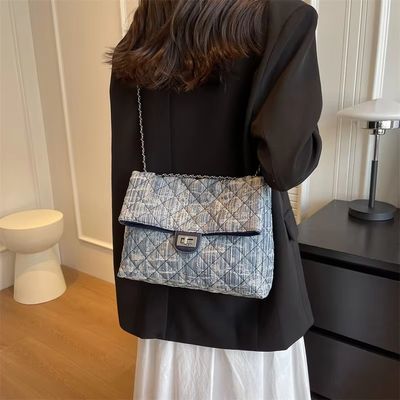 Korean Version Cute Chain Shoulder Bag Fast Shipping in 3-5 Days for Women's Plush Bag