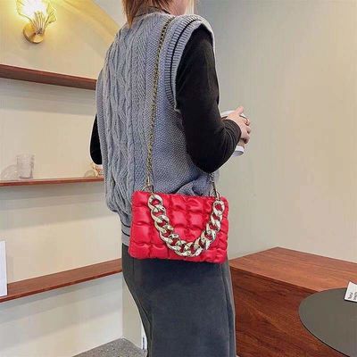 Customized Logo Printing PU Leather Handbags Stylish Ladies' Purses with Chain Design