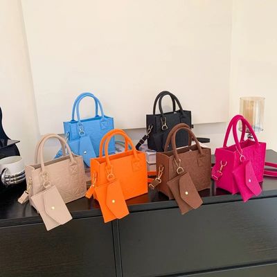 Vintage Style Felt Shoulder Bag for Stylish Ladies Made of Lightweight Material