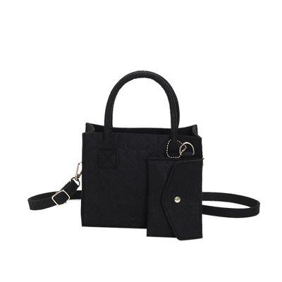 Vintage Style Felt Shoulder Bag for Stylish Ladies Made of Lightweight Material
