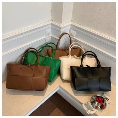 Open Closure Women's Tote Bags with Large Capacity Luxury PU Leather Shoulder Bags
