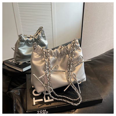 Seasonal Must-Have Minimalist Pleated Magnetic Bucket Handbags for Ladies in 4 Colors