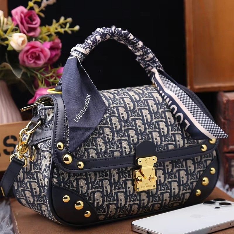Stylish Fashionable Elephant Pattern Crossbody Bag for Women Made of Durable PVC Leather