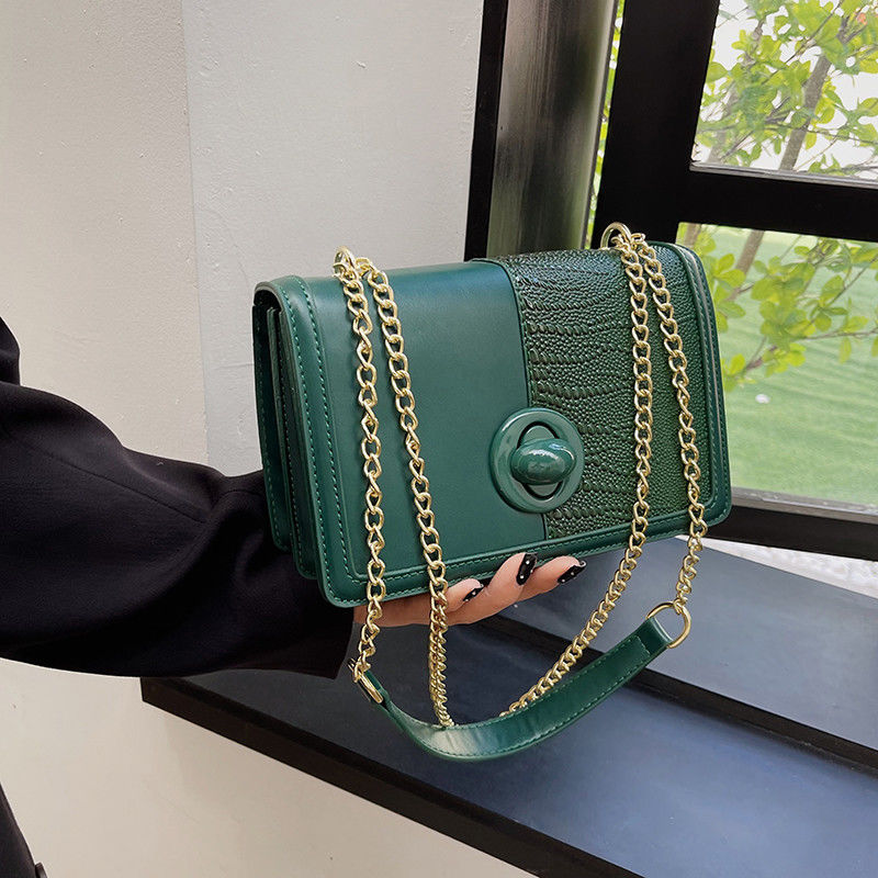 0.65kg Lightweight PU Polyester Mano Chain Bags Designer Purses for Fashionable Look