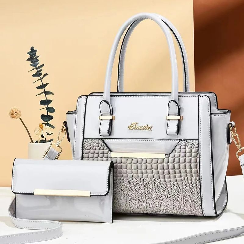 Winter Season Large Capacity Handbags Set for Women in Alligator Pattern PU Leather